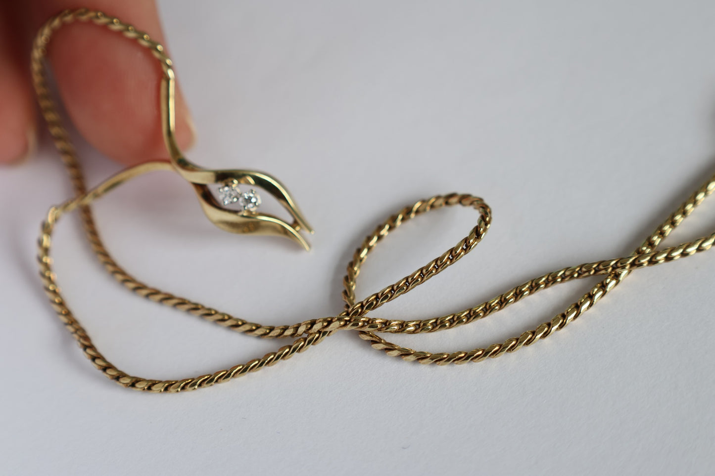 14 kt gouden collier met diamanten 10,5 gram